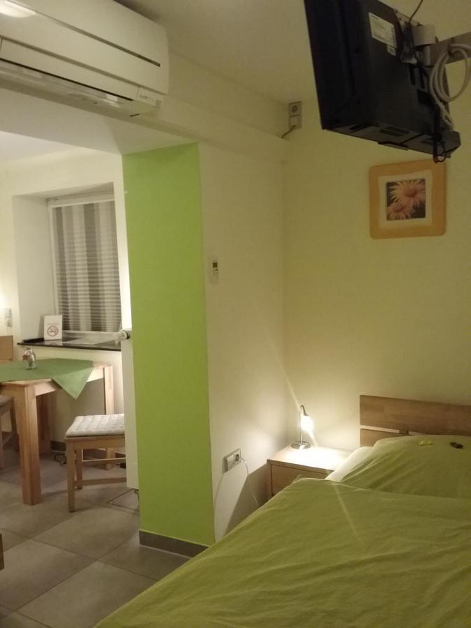 Gaestezimmer , Pension Wauri Waldenbuch Екстер'єр фото